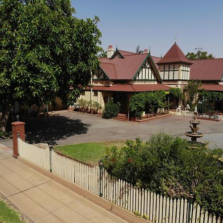 The Lodge Outback Motel Broken Hill Exterior photo