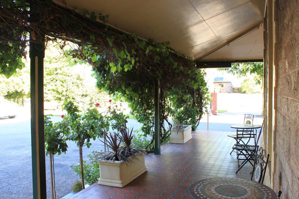 The Lodge Outback Motel Broken Hill Exterior photo