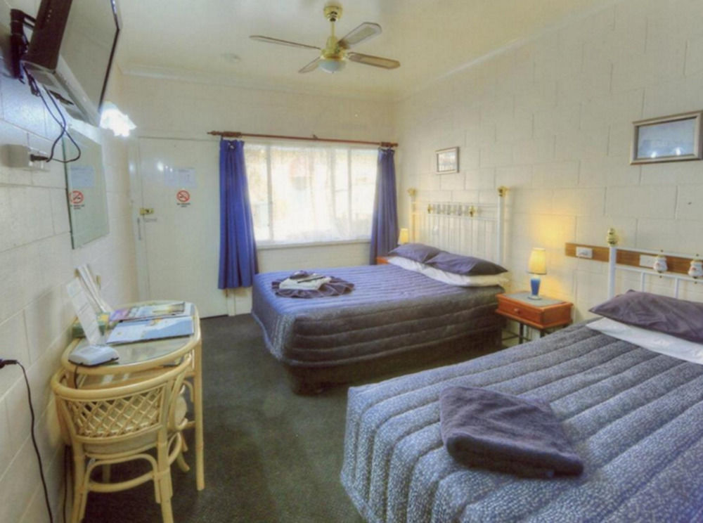 The Lodge Outback Motel Broken Hill Exterior photo